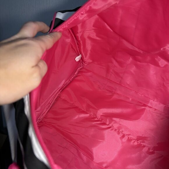 Y2K 2000s Victoria’s Secret Pink Duffle Bag Weekender Black White Stripe Strap - Picture 8 of 14
